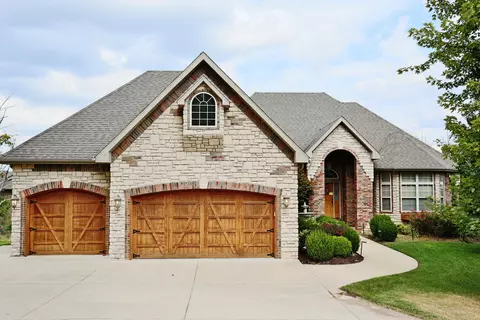 231 Rockpoint Dr, Walnut Shade, MO 65771 photo 1