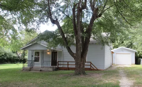 1119 N Ethyl Ave, Springfield, MO 65802 photo 1
