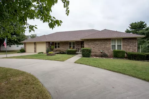 656 S Abbey Rd, Springfield, MO 65809 photo 1