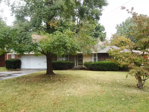 2318 S Dollison Ave, Springfield, MO 65807 photo 1