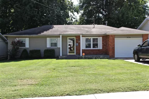 936 W Crestview, Springfield, MO 65807 photo 1