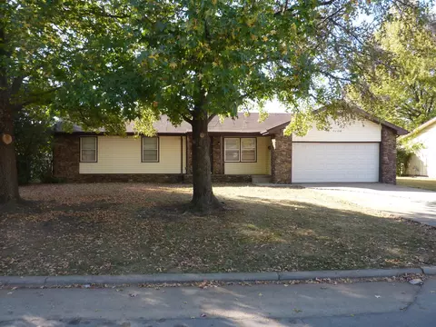 1208 W Edgewood, Springfield, MO 65807 photo 1