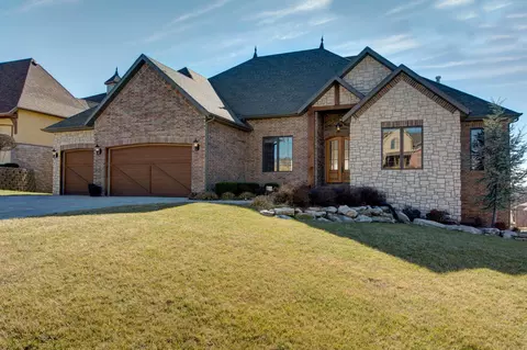 1520 W Gaslight Dr, Springfield, MO 65810 photo 1