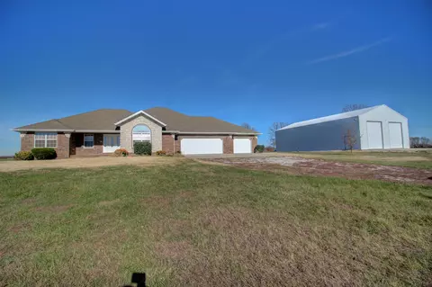 1037 Meadowlark Rd, Ozark, MO 65721 photo 1