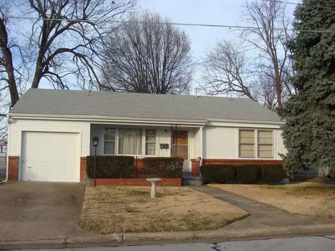 315 W Whiteside St, Springfield, MO 65807 photo 1