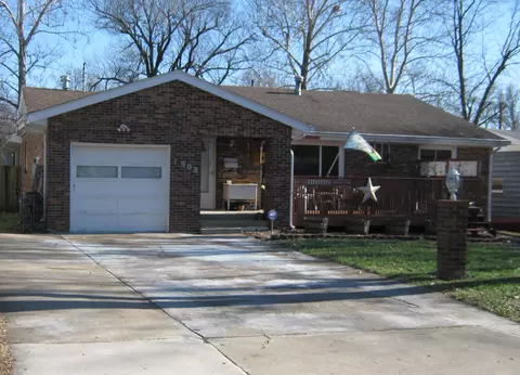 1908 S Plaza Ave, Springfield, MO 65804 photo 1
