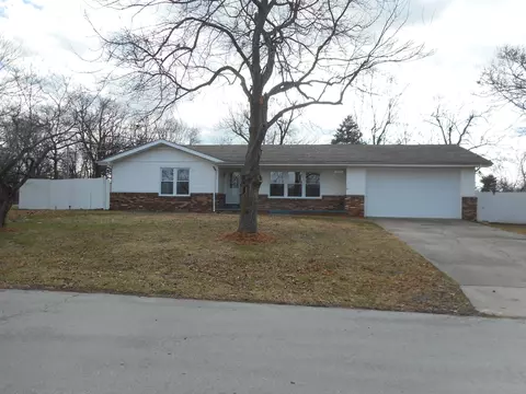 862 E Bluff Dr, Springfield, MO 65803 photo 1