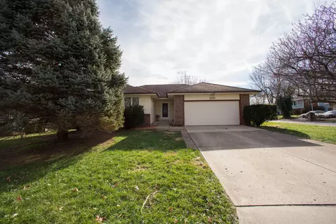 3370 W Katella Ct, Springfield, MO 65807 photo 1