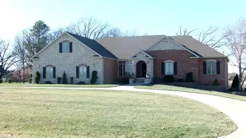 931 Longdrive Ct, Marshfield, MO 65706 photo 1