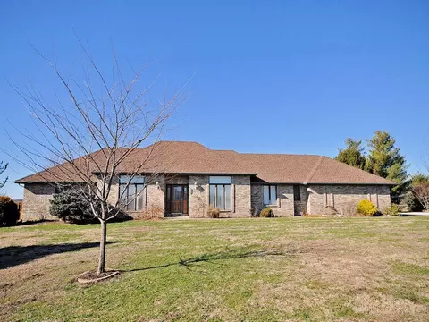 233 Crocus Dr, Republic, MO 65738 photo 1