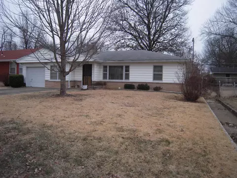 1926 S Weller Ave, Springfield, MO 65804 photo 1