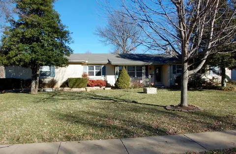 1523 W Westview St, Springfield, MO 65807 photo 1