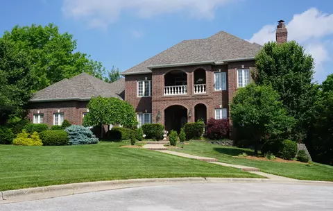 2129 E Timber Rock Pl, Springfield, MO 65804 photo 1
