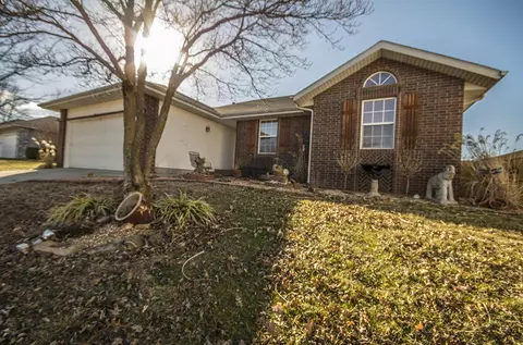 211 S Dexter Ave, Springfield, MO 65802 photo 1