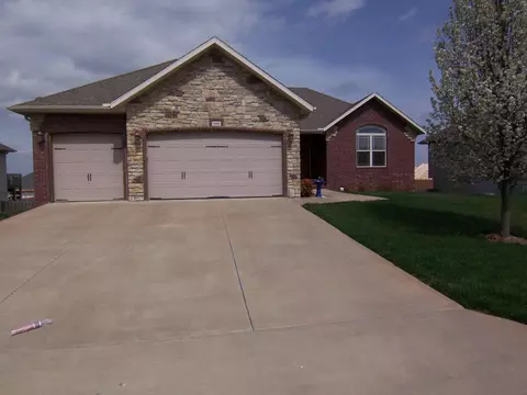 1693 E Thoroughfare Dr, Republic, MO 65738 photo 1