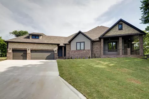 908 S Cobble Creek Dr, Springfield, MO 65809 photo 1