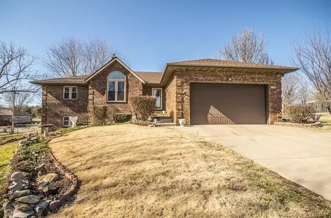 1839 N Cody Ave, Nixa, MO 65714 photo 1