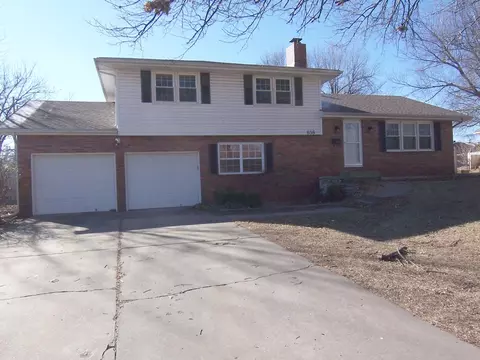 636 W Primrose St, Springfield, MO 65807 photo 1