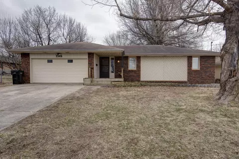 1348 E Nora St, Springfield, MO 65803 photo 1