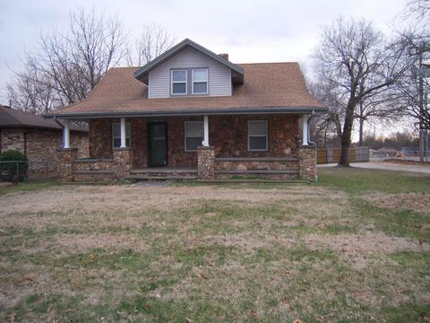 3010 E Bennett St, Springfield, MO 65804 photo 1