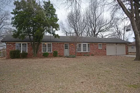 628 W Sylvania St, Springfield, MO 65807 photo 1