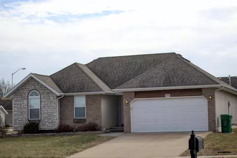 2938 W Westview St, Springfield, MO 65807 photo 1