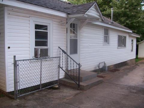 656 S Warren Ave, Springfield, MO 65802 photo 1