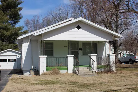 2011 W Calhoun St, Springfield, MO 65802 photo 1