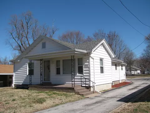 2446 N Main Ave, Springfield, MO 65803 photo 1