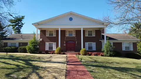 1527 S Bedford Rd, Springfield, MO 65809 photo 1