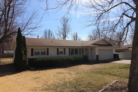900 N Norwood Dr, Springfield, MO 65802 photo 1