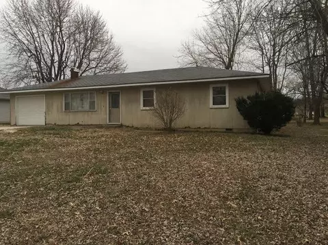 802 S Locust St, Marshfield, MO 65706 photo 1