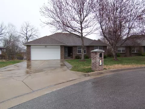 2648 N Lyon Ave, Springfield, MO 65803 photo 1