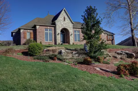 6292 S Riverbend Rd, Springfield, MO 65810 photo 1