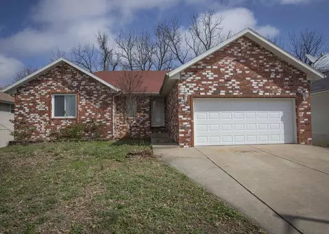 3635 W Dover St, Springfield, MO 65802 photo 1