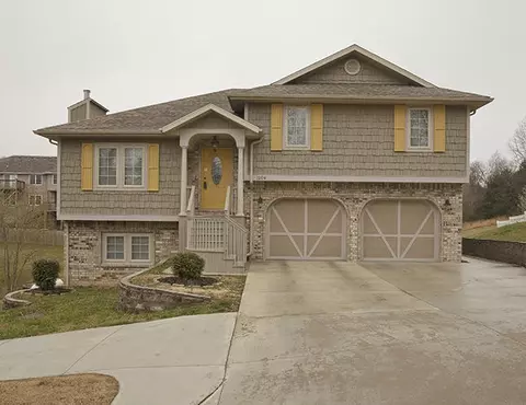 1204 E Lark St, Ozark, MO 65721 photo 1