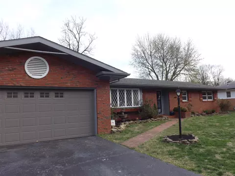 2030 E Greenwood St, Springfield, MO 65804 photo 1