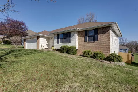 1527 W Pheasant Run St, Springfield, MO 65810 photo 1