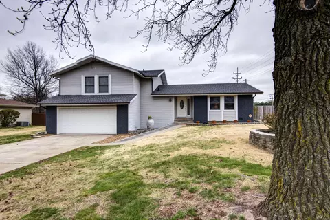 4970 S Palmer Ave, Springfield, MO 65804 photo 1