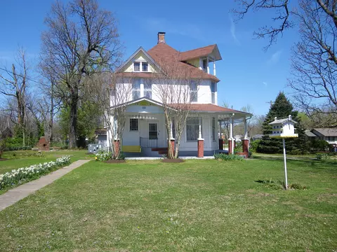 1805 W Calhoun St, Springfield, MO 65802 photo 1