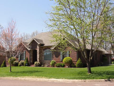110 Honeysuckle Ct, Forsyth, MO 65653 photo 1