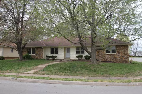 645 E Lasalle St, Springfield, MO 65807 photo 1