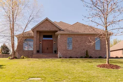 3910 W Kingsley St, Springfield, MO 65807 photo 1