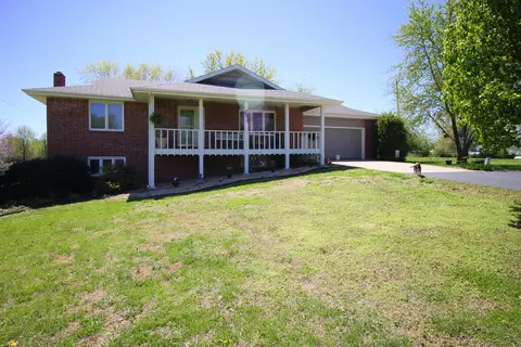 1570 Rock Ln, Nixa, MO 65714 photo 1