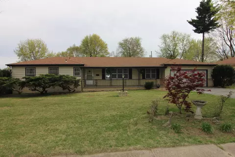 1404 W Westview St, Springfield, MO 65807 photo 1