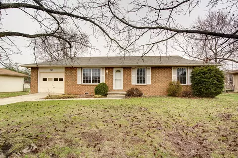 303 E Deanna Ln, Nixa, MO 65714 photo 1