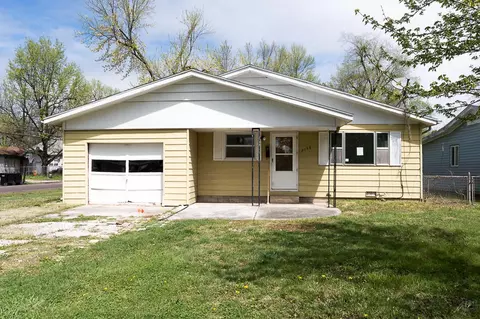 2135 W Webster St, Springfield, MO 65802 photo 1
