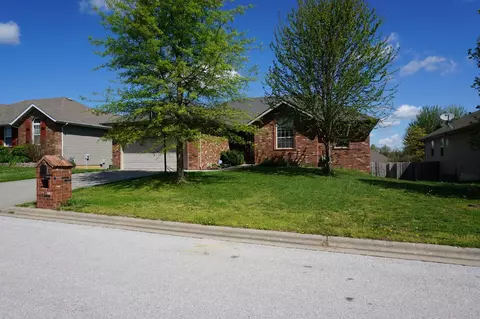 981 W Bates Dr, Nixa, MO 65714 photo 1