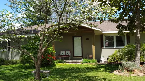 7225 W Matterdale Ln, Springfield, MO 65803 photo 1