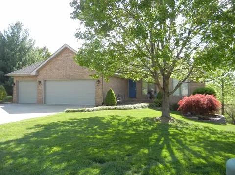 550 E Lakewood Pl, Springfield, MO 65810 photo 1